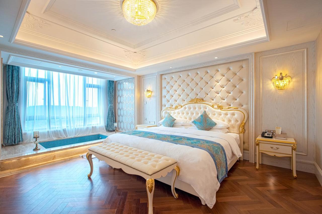 Wyndham Grand Kunming East Hotell Exteriör bild