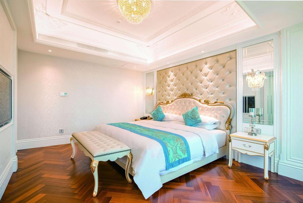 Wyndham Grand Kunming East Hotell Exteriör bild
