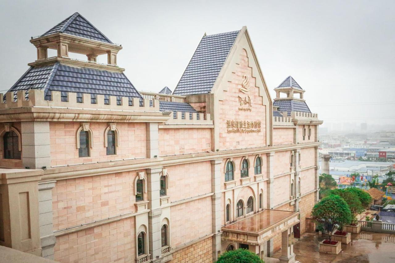 Wyndham Grand Kunming East Hotell Exteriör bild