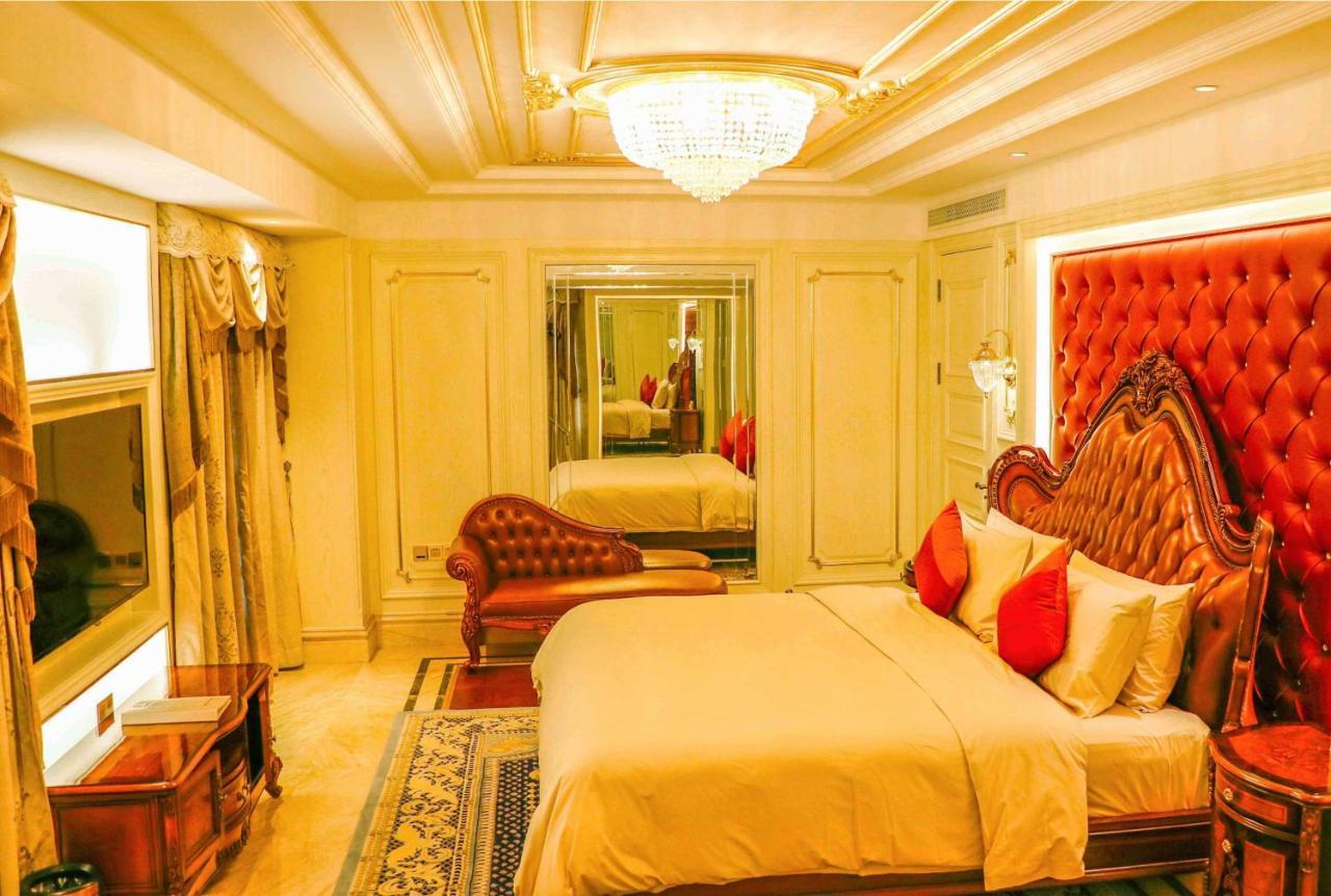 Wyndham Grand Kunming East Hotell Exteriör bild