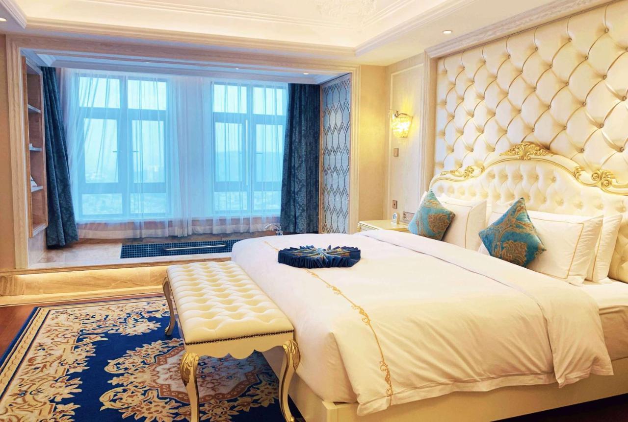 Wyndham Grand Kunming East Hotell Exteriör bild