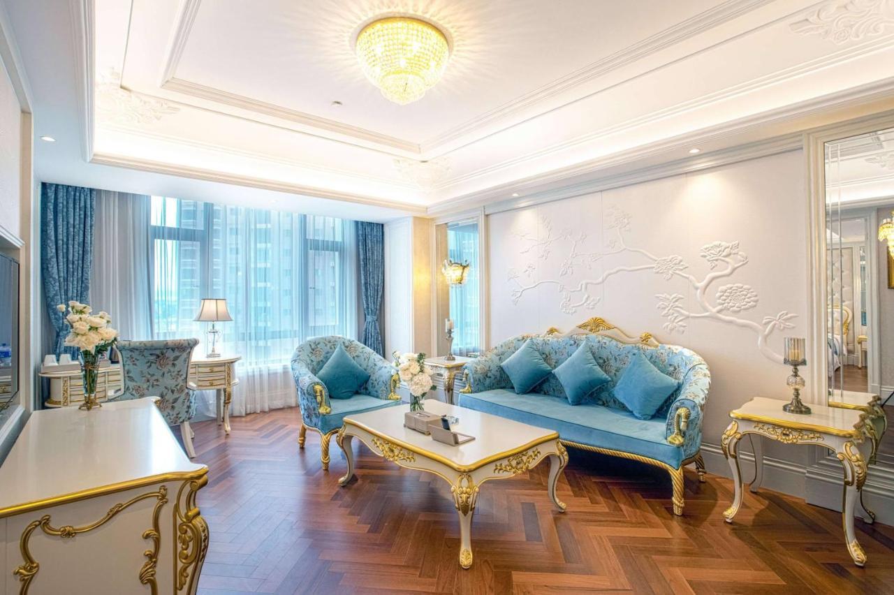 Wyndham Grand Kunming East Hotell Exteriör bild